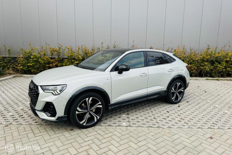 Audi Q3 45 TFSI quattro S Edition/Full Options/Pano/360cam