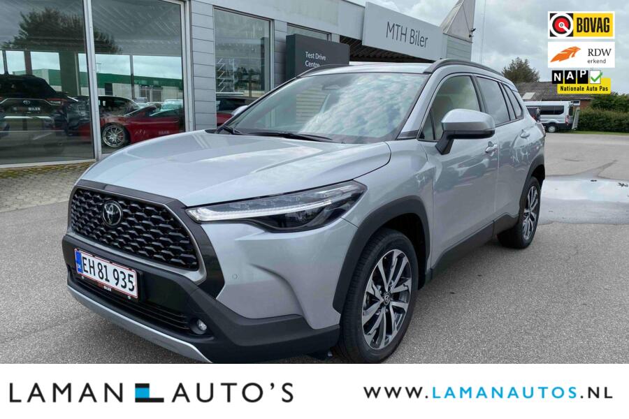 Toyota Corolla Cross Hybrid 140pk Style Premium 2025 | CarPlay Stuur- en stoelverwarming ECC ACC 18" LMV PDC Camera BSM Metallic | Hybrid Voorschoten