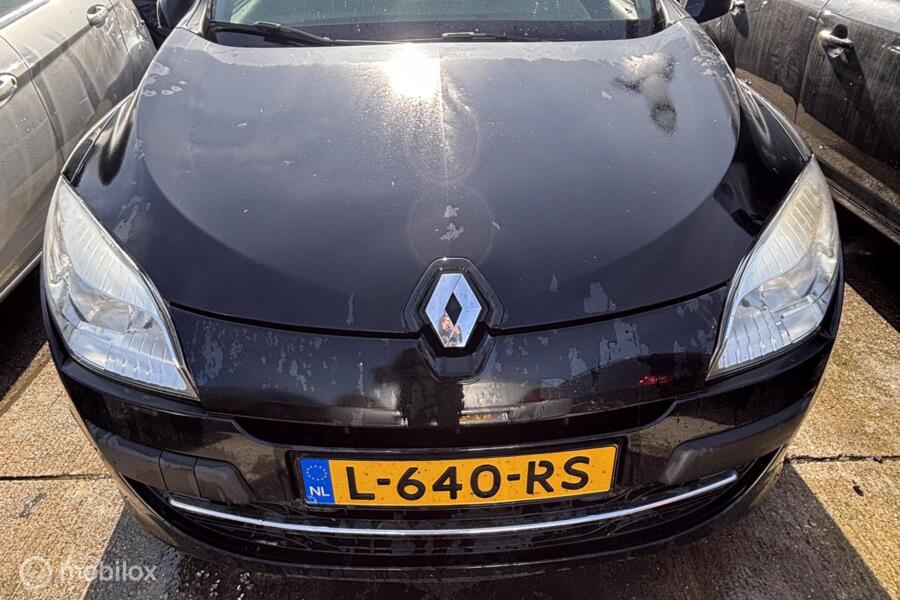 Voorbumper zwart Renault Megane Estate III ('09-'16)