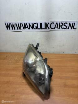 Koplamp rechts Toyota Avensis Verso (01-'06