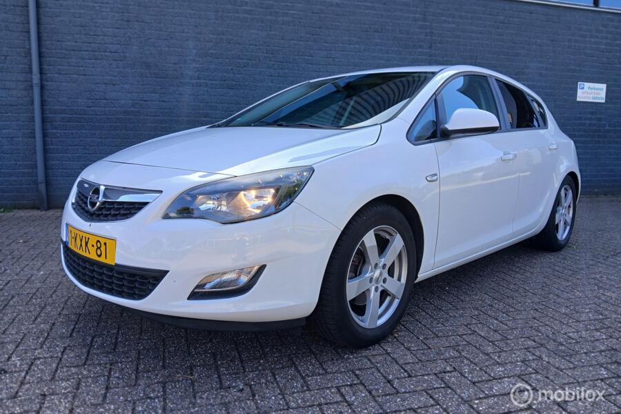 Opel Astra 1.7 CDTi S/S Zeer mooi