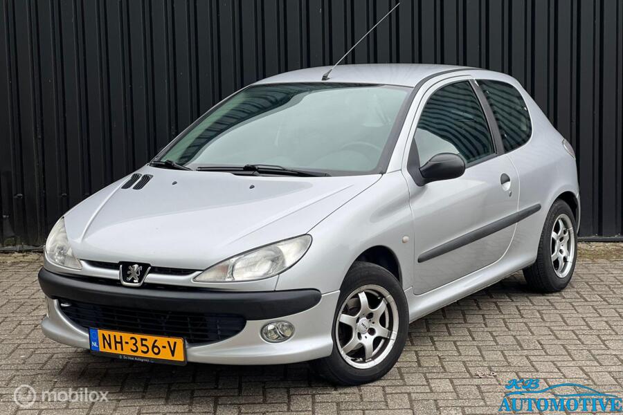 Peugeot 206 1.1 XR |NIEUWE APK|