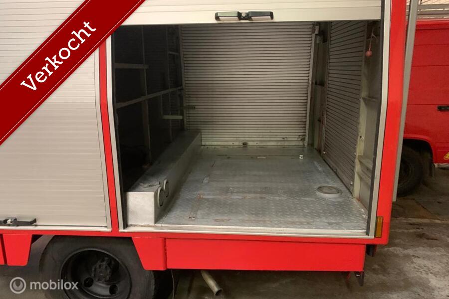 Mercedes 608 D XXL  Brandweer Camper Foodtruck 29 d km