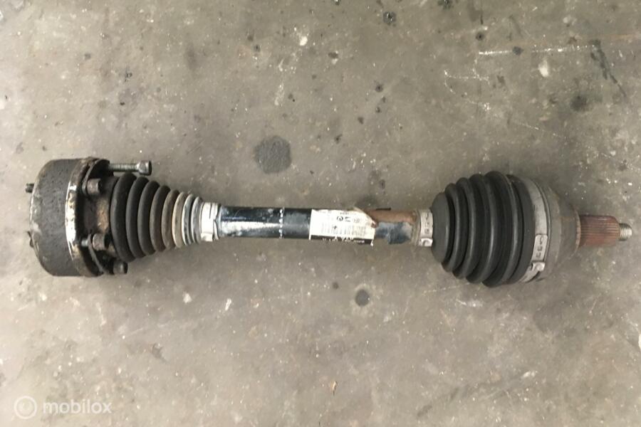 Aandrijfas linksvoor Volkswagen Polo 6R 1.2 TDI 6R0407761A