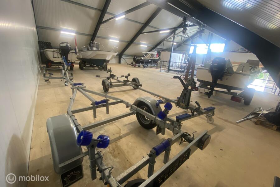 Te huur! 500 m2 geïsoleerde bedrijfsruimte te Ruinen/Kantoor