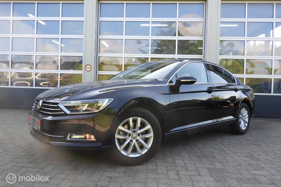 Volkswagen Passat 1.4 TSI Comfortline . 29.000 KM !!