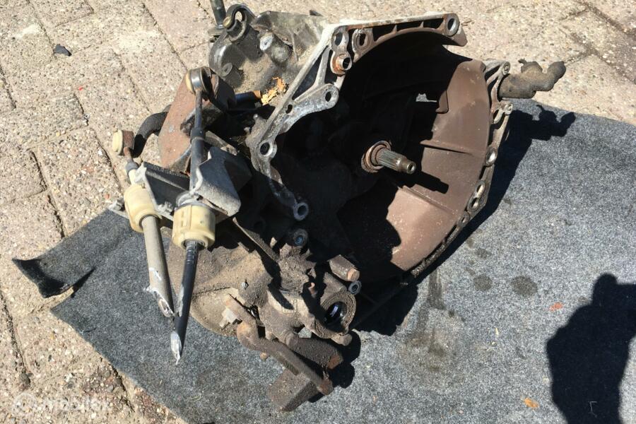 Versnellingsbak Peugeot 307 SW 1.6 16V ('02-'08) 20DP10