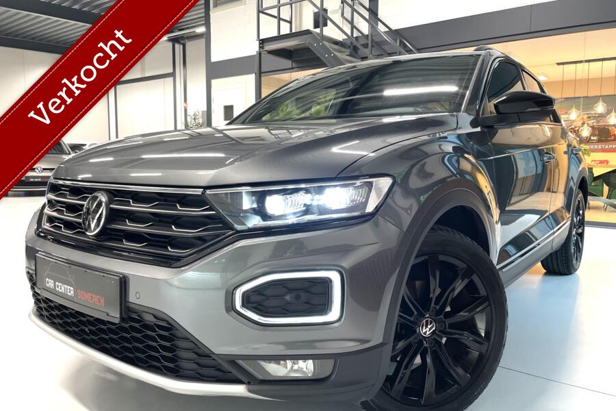 Volkswagen T-Roc 1.5 TSI Sport Black Style/ Camera/ Keyless/ CarPlay/ 18''/ Virtual Dashboard