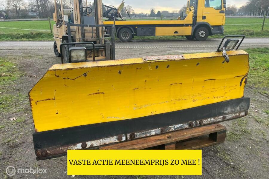 SNEEUWPLOEG KLEIN KAN HYDRAULISCH NAAR 14 ZIJDE BEWEGEN