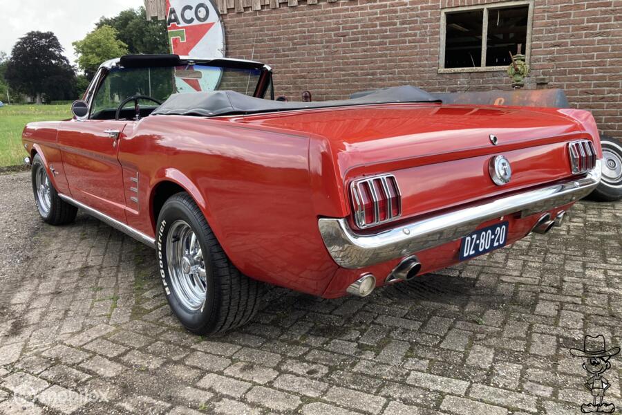 Ford USA mustang convertible v8 c-code