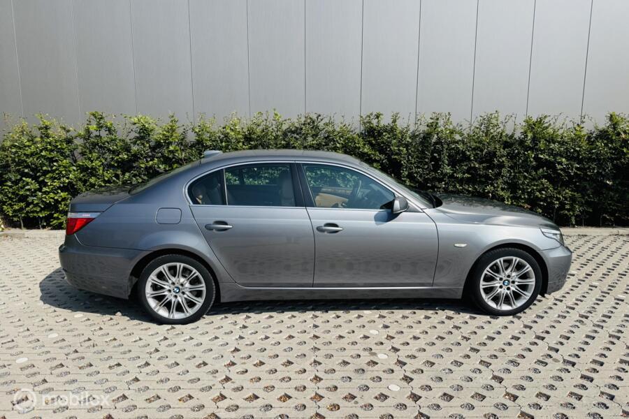 BMW 5-serie 530xi High Executive Leer Camera PDC