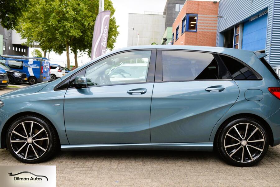Mercedes B-klasse 200 Ambition!|Leder|Navi|Camera|Trekhaak!!