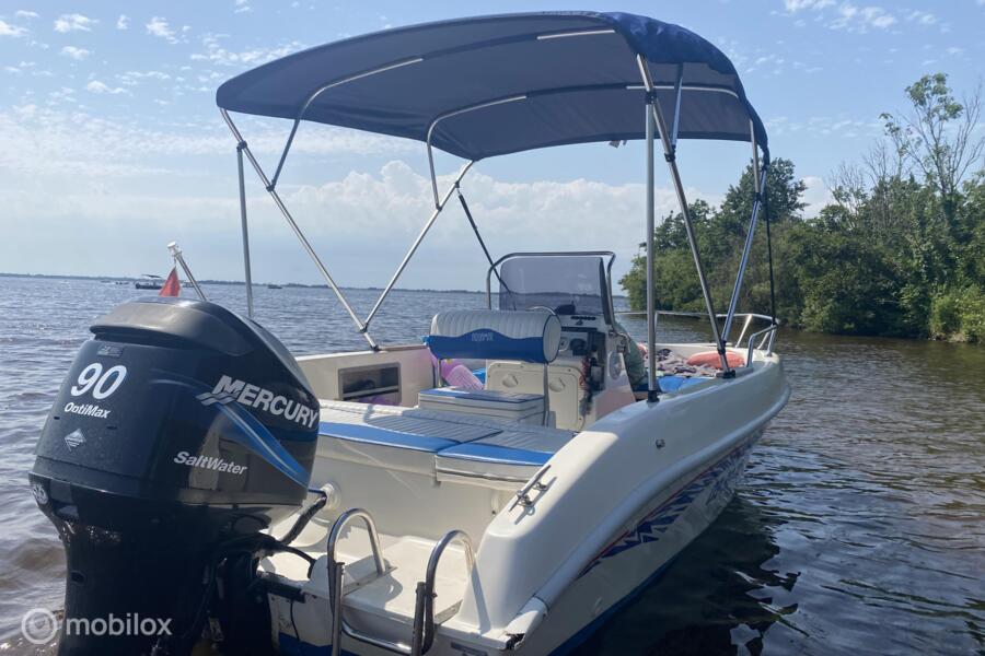 Aquamar Samoa 19FT /580x225/ 90 pk Motor /Ruime console boot