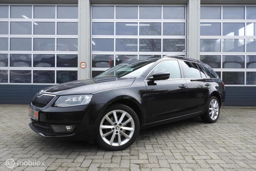 Skoda Octavia Combi 1.4 TSI 140 pk xenon , panoramadak