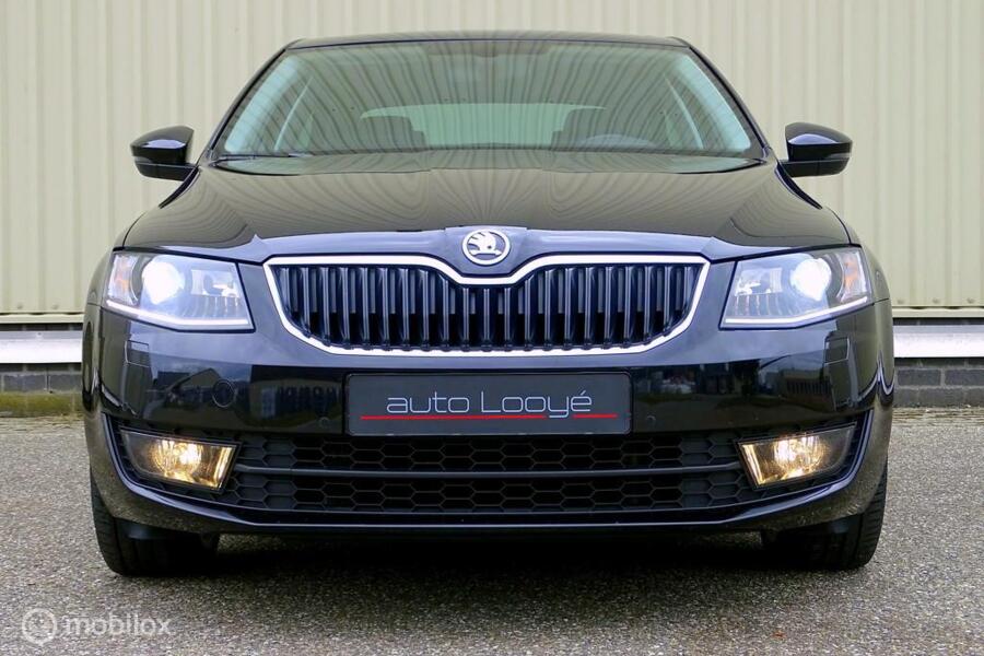 Skoda Octavia 1.0 TSI DSG Style Business