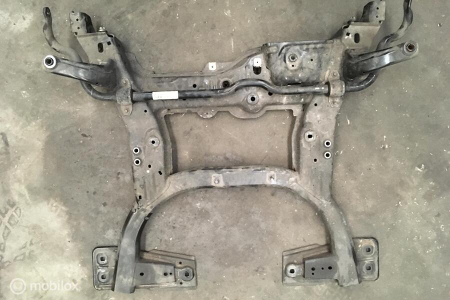 Subframe Mercedes A-klasse W176 ('12-'18) 2466200087