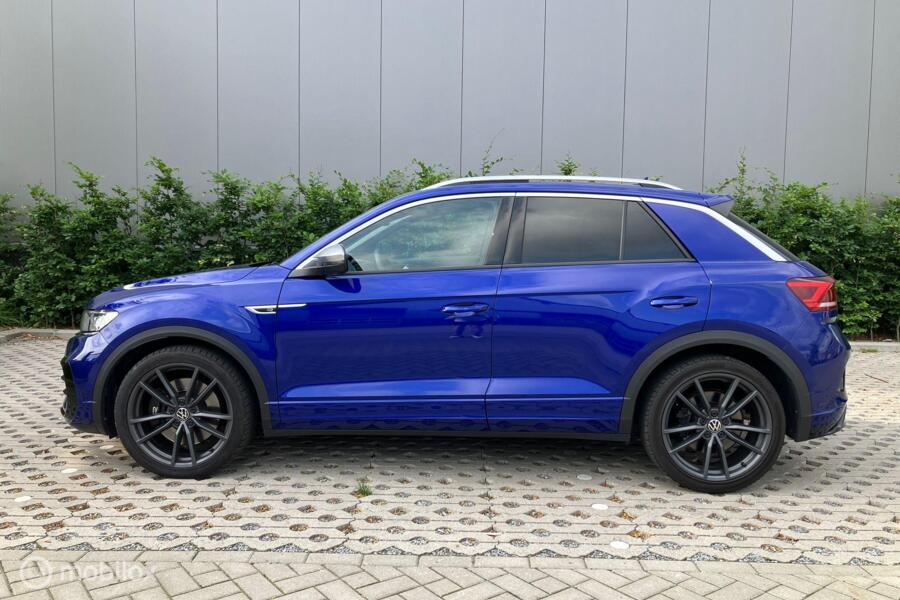 Volkswagen T-Roc 2.0 TSI 4Motion R  Akrapovic Carplay