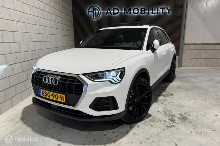 Audi Q3 45 TFSI e S line 245PK, Matrixx, Pano, 20´´