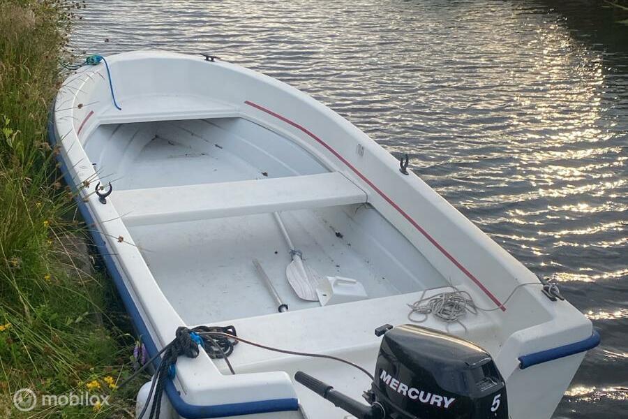Wato 410 / Vis Toerboot / 5 pk 4takt mercury motor / Trailer