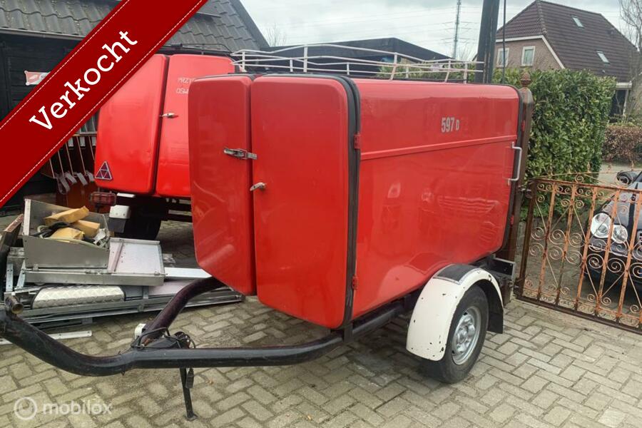 Oldtimer gesloten aanhangwagen uit 1972  superstaat klassiek