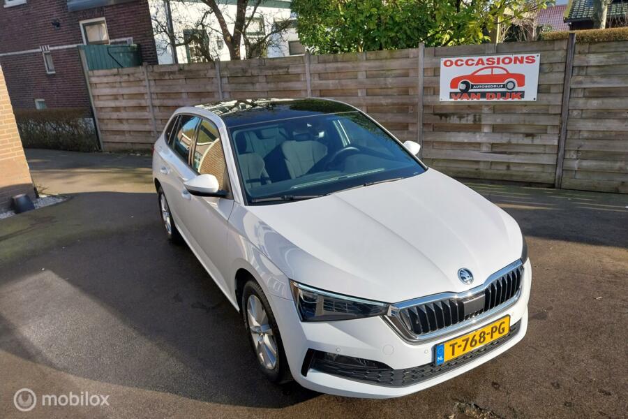 Skoda Scala 1.0 TSI Business Edition Panorama, Full led