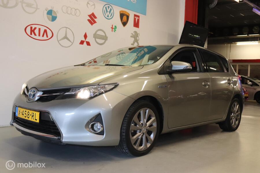 Toyota Auris 1.8 Hybrid Executive/Automaat