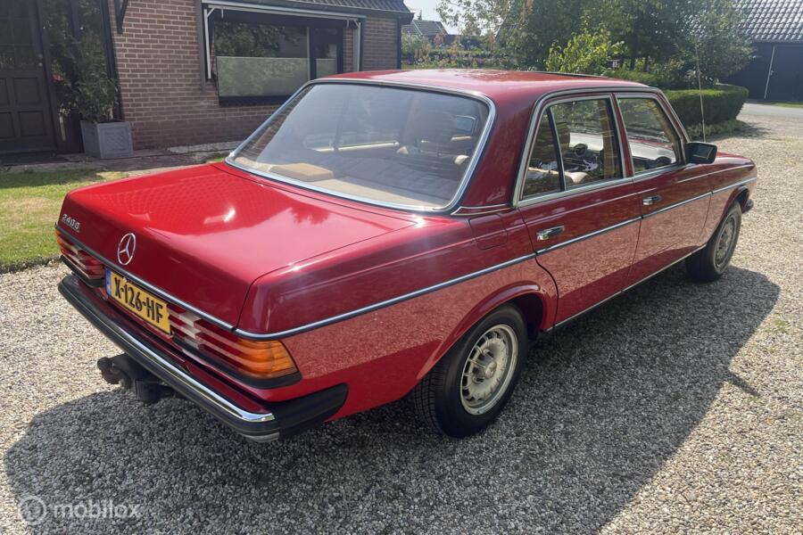 Mercedes 240 D