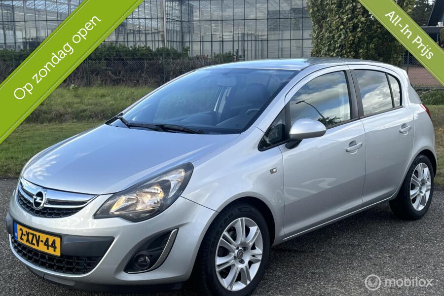 Opel Corsa 1.4 | 2014 | Slechts 100.732 km NAP | Luxe uitvoering!