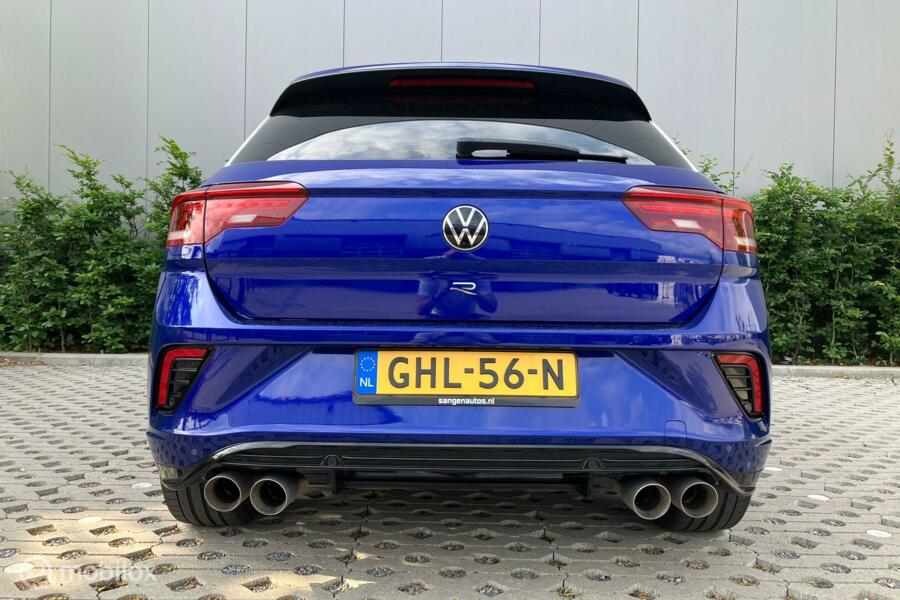Volkswagen T-Roc 2.0 TSI 4Motion R  Akrapovic Carplay