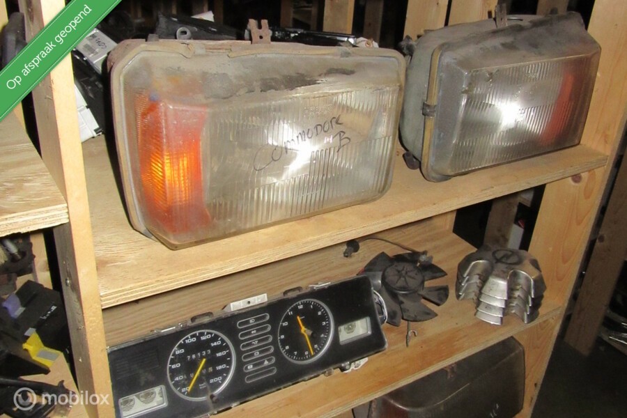Koplampen knipperlichten etc Opel Commodore B