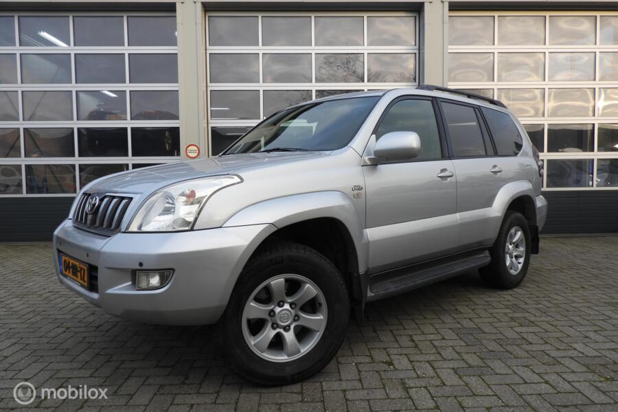 Toyota Land Cruiser 3.0 D-4D VX Window Van Youngtimer