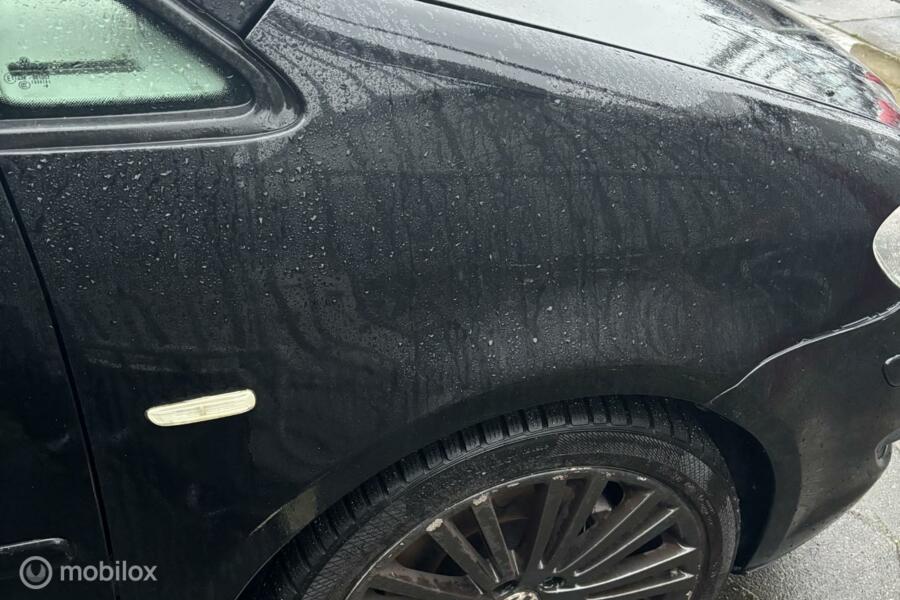 Voorscherm rechts origineel  Volkswagen touran