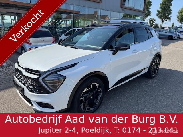 Sportage 1.6 T PHEV 265pk 4WD  GT Plus Line,  65 km Volledig elektr. rijden hierna Hybride aandrijving , GT Line uitvoering , Panorama dak . 19 inch Velgen , Priveglas, Stoel elektr. verstelbaar ,  Stoel & Stuur verwarming ,