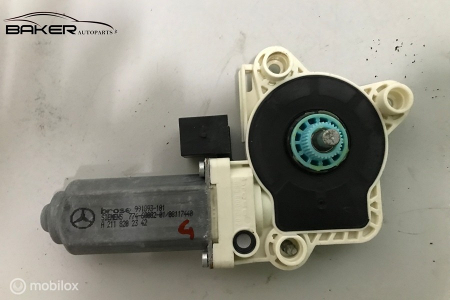 Raammotor linksachter Mercedes E-klasse W211 ('02-'09)