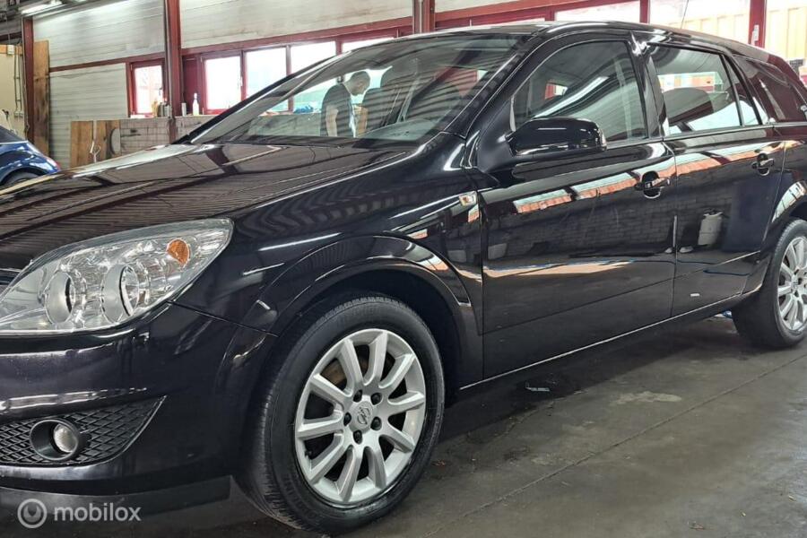 Opel Astra Wagon 1.6 Benzine Bj. 2009 nieuw apk afgeleverd