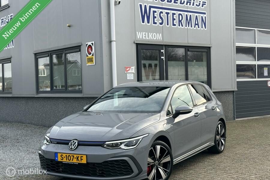 Volkswagen Golf 1.4 eHybrid GTE Plug-in IQ.Light Carplay 18"Lmv etc.