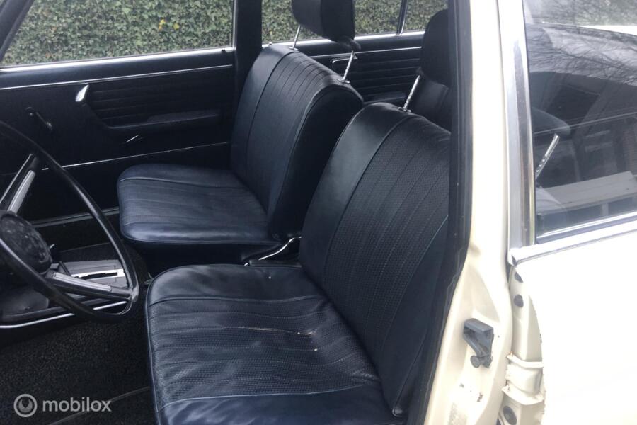 BMW 2500 Sedan
