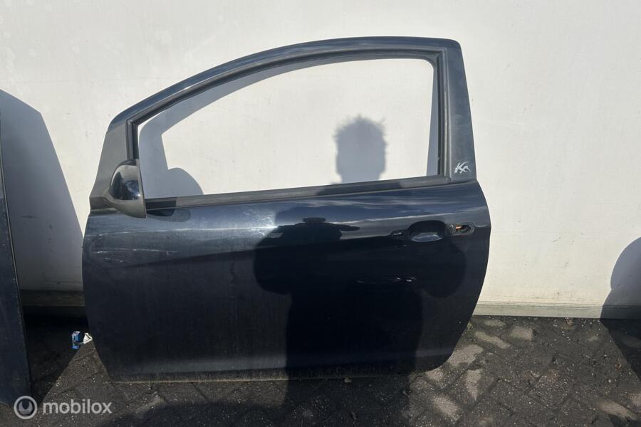 Voordeur links 3-deurs Ford Ka II ('08-'16)