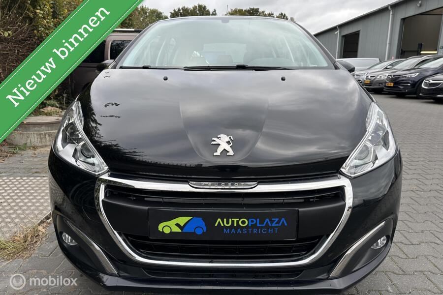 Peugeot 208 1.2 PureTech Active / 2016 /