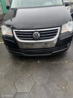 Voorbumper  Volkswagen touran (06-10