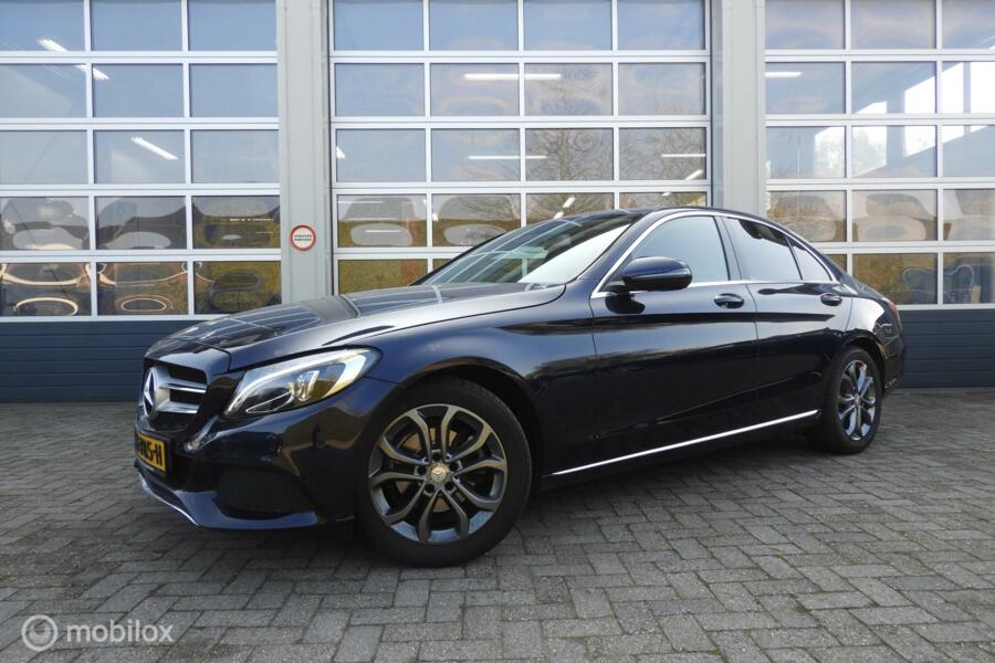 Mercedes C-klasse 180 Prestige , xenon , stoelverw , leder