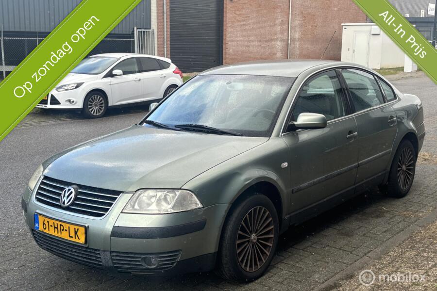 Volkswagen Passat 2.3 V5 Comfortline