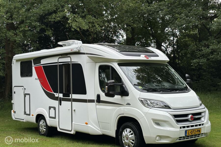 Burstner Nexxo T 690 Fiat 2.3 130pk Euro 5 | Lengte-bedden | Douche/ wc | Garage | Trekhaak | 33dkm | TOPSTAAT