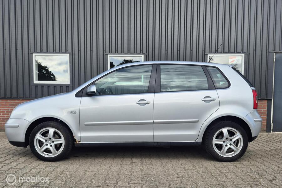 Volkswagen Polo 1.4-16V Athene/Cruise/Airco/5 Deurs !