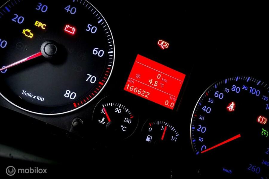 Volkswagen Touran 1.6-16V FSI
