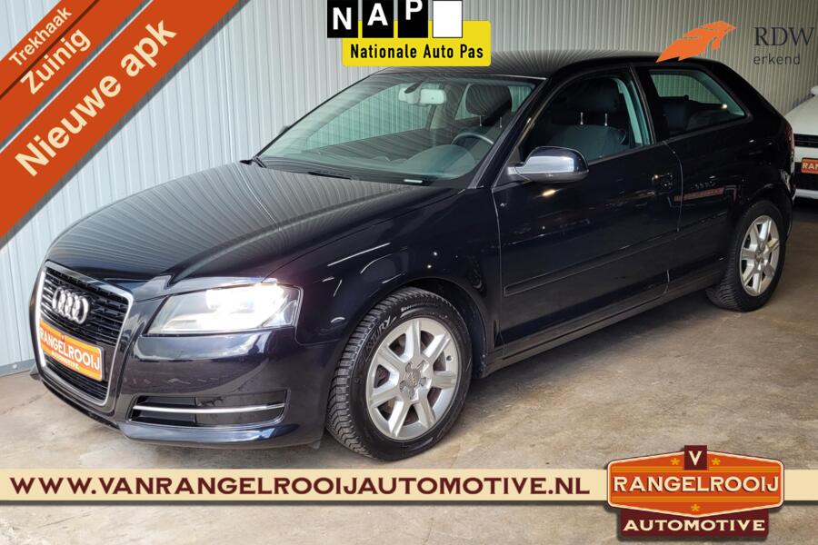 Audi A3  2.0 TDI Ambiente, trekhaak, airco, cruise, 16" lmv