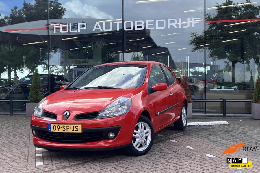 Renault Clio 1.6-16V Dynamique Comfort Lage KM stand NAP