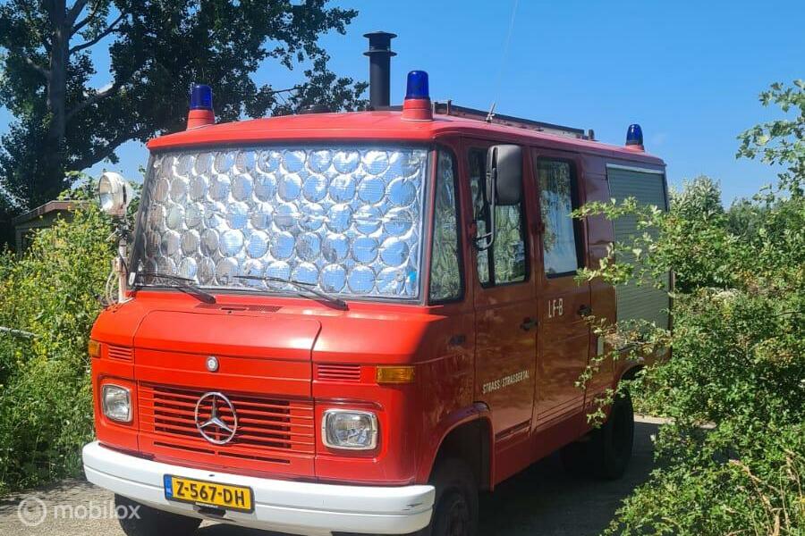 Verkocht Mercedes 409 kant en klare camper brandweer