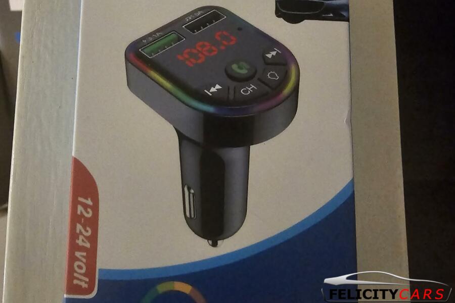 Fm module usb auto oplader led bluetooth rgb mp3