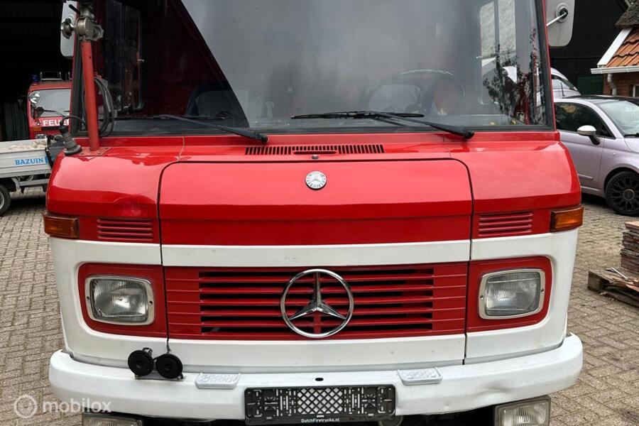 Mercedes 408 Wegenbelasting vrij 1975 Brandweer Camper?